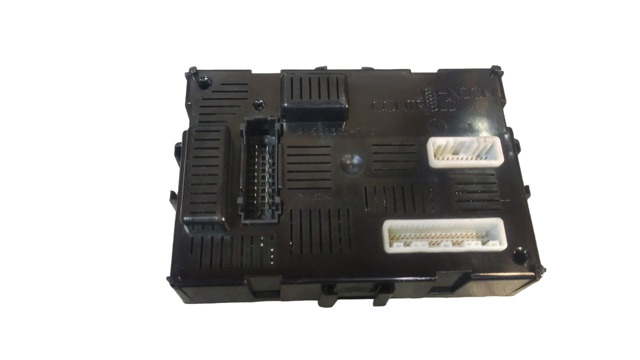Блок управління комфорту 284B29U00A NISSAN