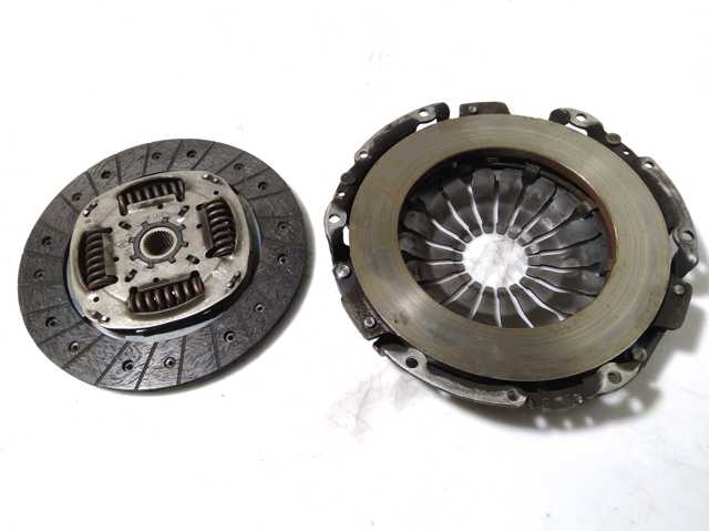 Корзина диска зчеплення 302101221R RENAULT