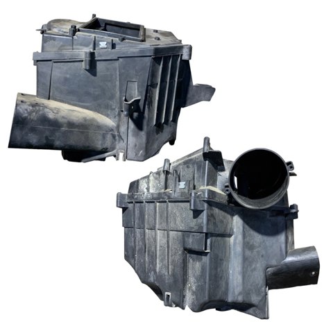 Корпус повітряного фільтра 30636845 VOLVO