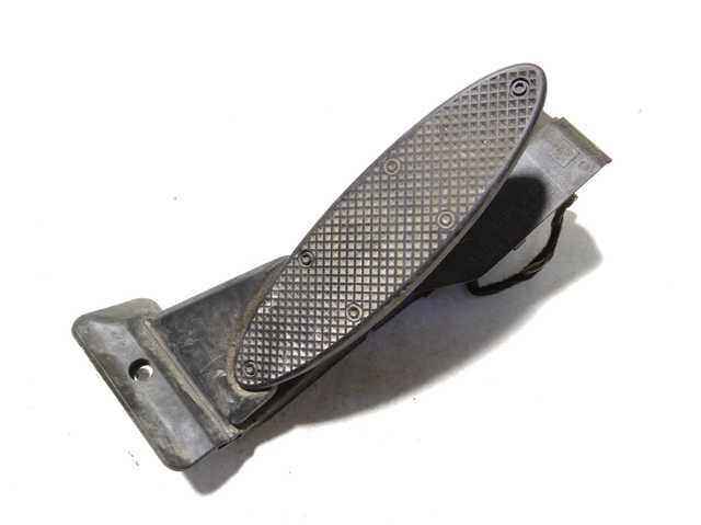 Підаль газу 35426853177 BMW