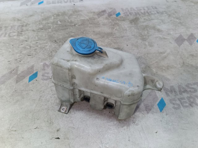 Бачок омивача лобового скла 3845065D00 SUZUKI