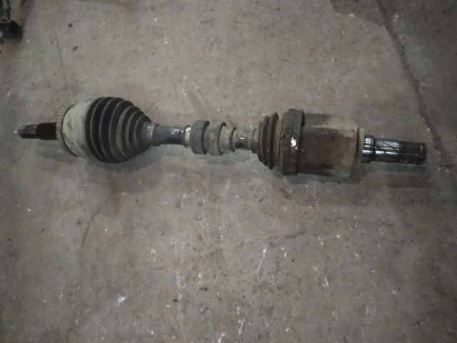 Привід лівий 391018H710 NISSAN