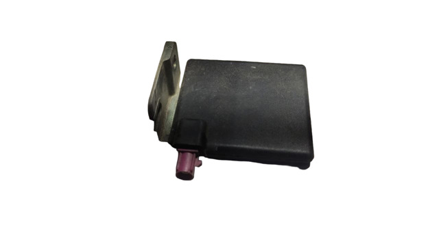 Антена GPS 3G9035534 VAG