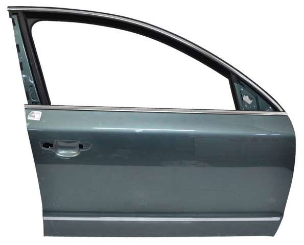 Дверка передня права 3T0831052 VAG