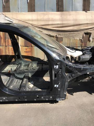 Бризковики передній, правий 41117377772 BMW
