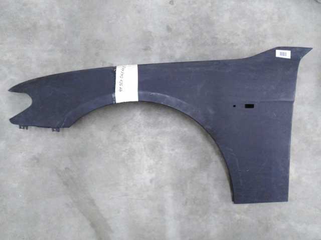 Переднє ліве крило 41357061661 BMW