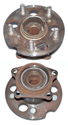 Маточина заднього колеса 4241042020 TOYOTA