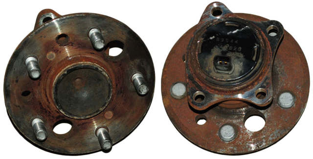 Маточина задня права 4245048011 TOYOTA