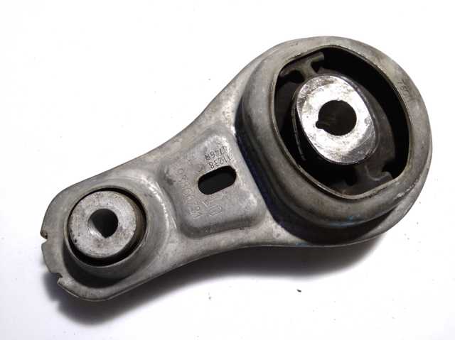 Подушка (опора) двигуна, права нижня 4422701 OPEL