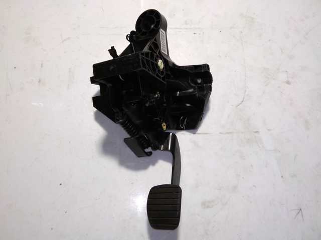 Педаль щеплення 465033911R RENAULT