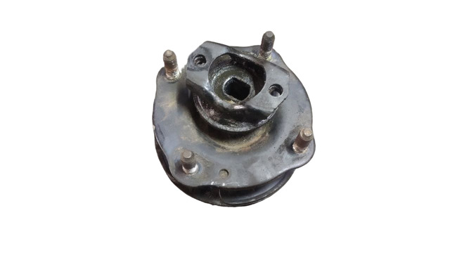 Кріплення переднього амортизатора 4860960080 TOYOTA