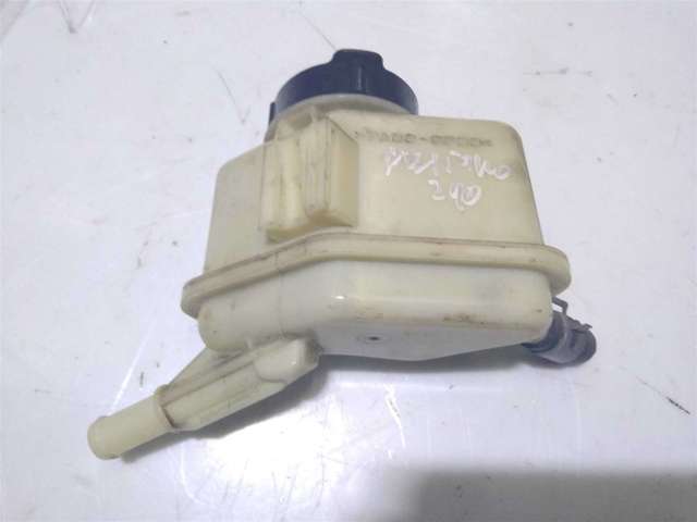 Бак масляний 49180JN00D NISSAN