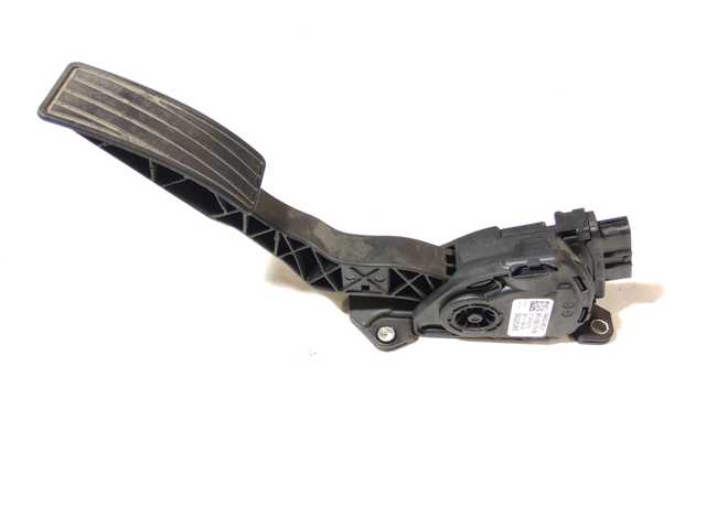 Педаль акселератора 4940068L50000 SUZUKI