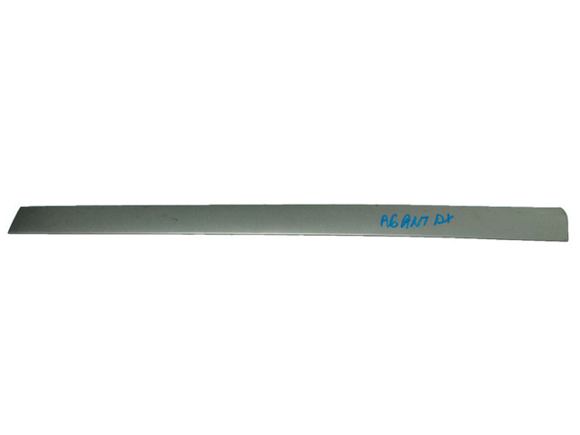 Молдинг передніх правих дверей 4F0853960K VAG