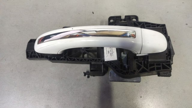 Тримач зовнішньої ручки дверей, передньої правої 4L1837886H VAG