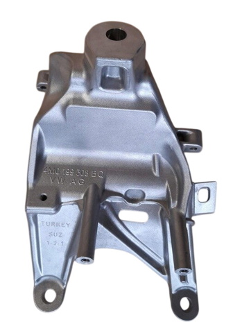 Кронштейн подушки (опори) двигуна, правої 4M0199308BQ VAG