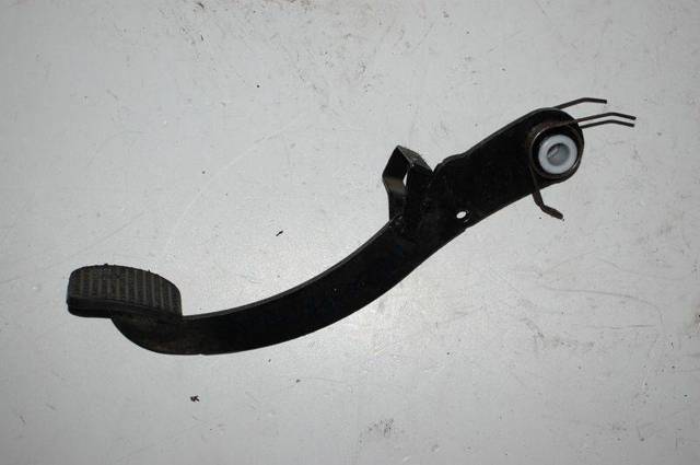 Педаль акселератора 504068713 IVECO