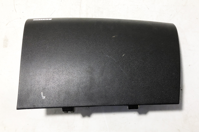 Кришка ящика рукавички (бардачка) 51162752811 BMW