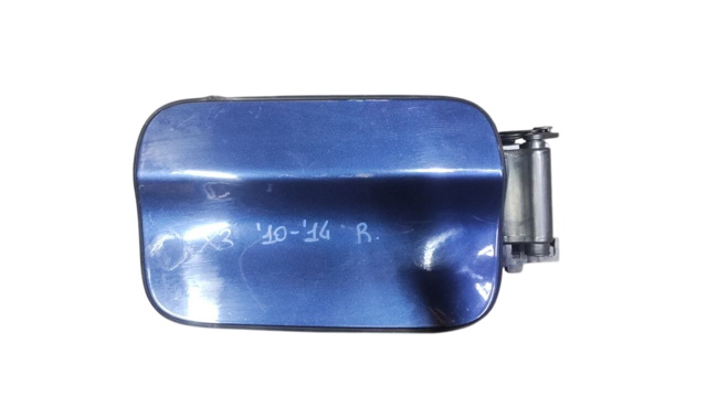 Заливна горловина бензобака 51177213035 BMW