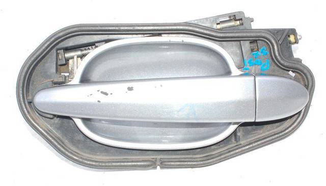 Ручка лівих дверей зовнішня 51216961443 BMW