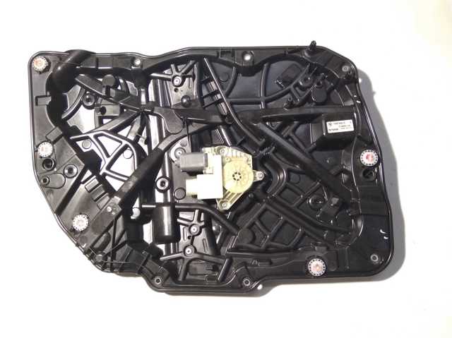 Мотор склопідйомника дверей задніх, лівих 51357181703 BMW