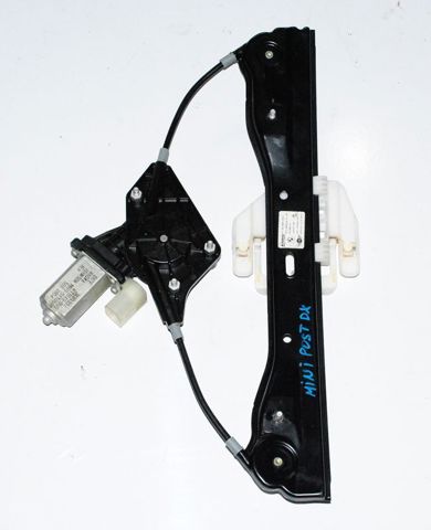 Склопідйомник задніх правих дверей 51359805672 BMW