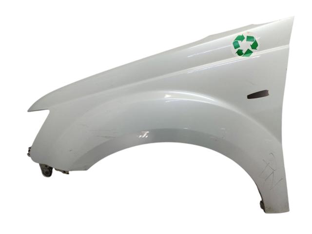 Бічна частина передня ліва 5220C673 MITSUBISHI