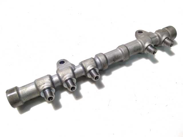 Паливна рампа 55272136 OPEL