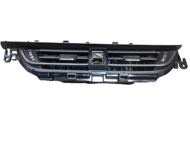 Решітка повітропровода 55670F4010 TOYOTA