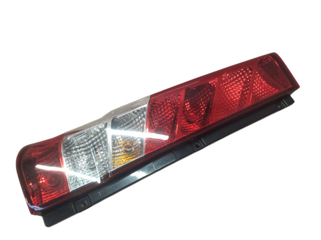 Задня ліва фара 5801523220 IVECO