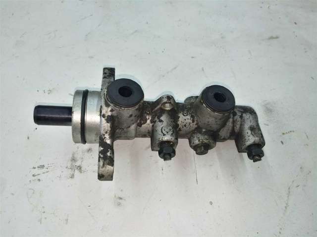 Циліндр гальмівний, головний Hyundai Accent III