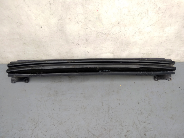 Швелер бампера Volkswagen Golf 6