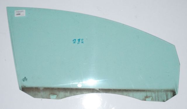 Скло пасажирських дверей 5M0845202 VAG