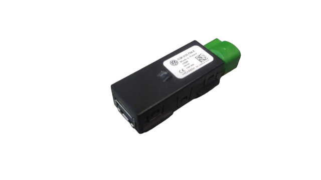 Зарядний пристрій USB 5Q0035726 VAG