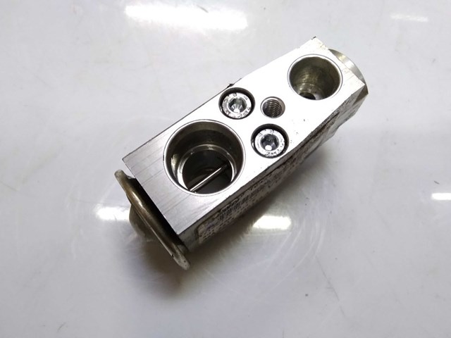 Клапан розширювальний 5Q0820679B VAG