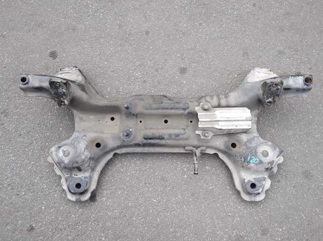 Підрамник передній 624001J000 HYUNDAI