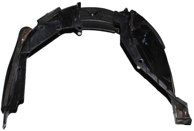 Підкрилки передні праві 63840BR20A NISSAN