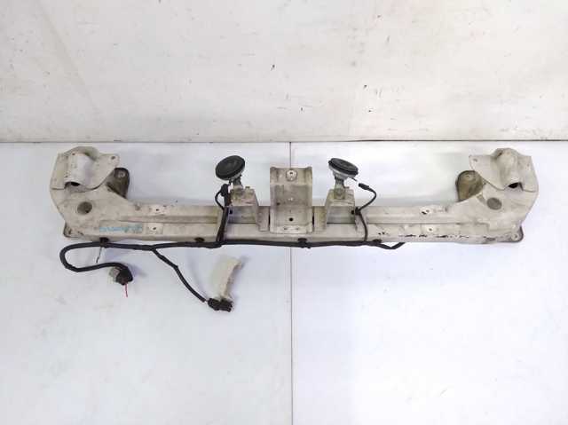 Балка бампера переднього 6400A781 MITSUBISHI