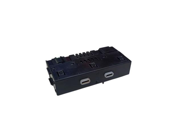 USB-розгалужувач 657035736 VAG