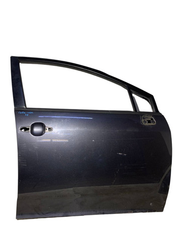 Дверка передня права 670010F010 TOYOTA