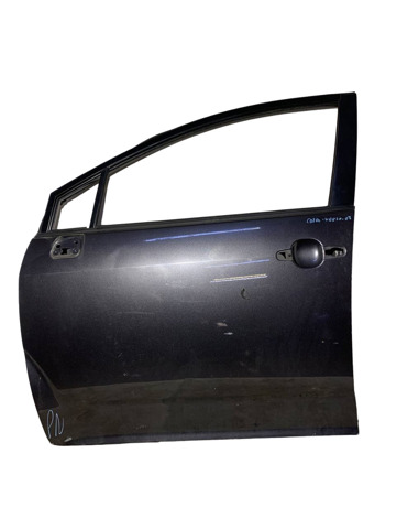 Дверь передня ліва 670020F010 TOYOTA