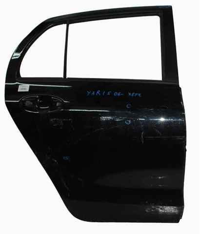 Двері пасажирські задні праві Toyota Yaris