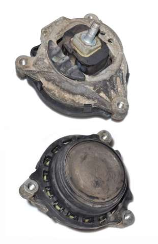 Права опора двигуна 6787658 BMW