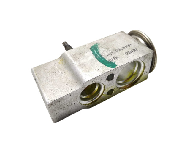 Клапан TRV, кондиціонера 68004206AB CHRYSLER