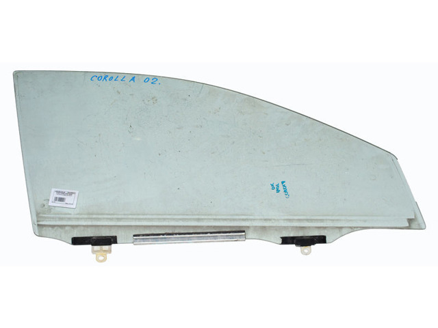 Скло передньої правої двері 6810102120 TOYOTA