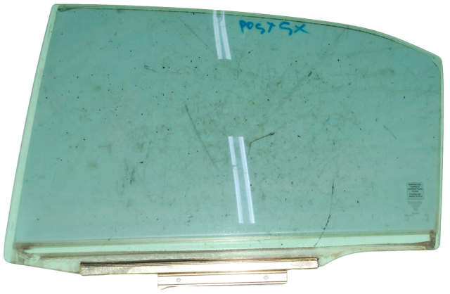 Скло заднє ліве 6810406090 TOYOTA