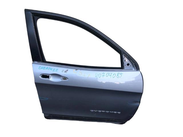 Дверка передня права 68110086AC CHRYSLER