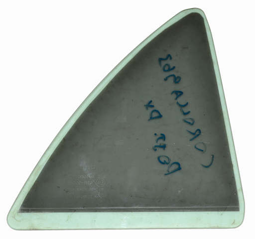 Скло кутове дверей задніх 6812312800 TOYOTA