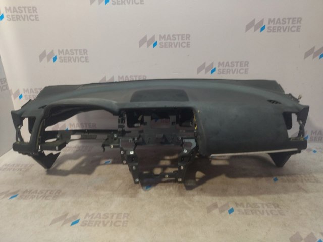 Передня панель 682001AA0B NISSAN