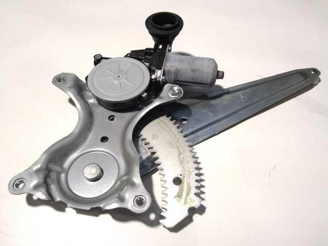 Склопідйомник задніх лівих дверей 6980442050 TOYOTA